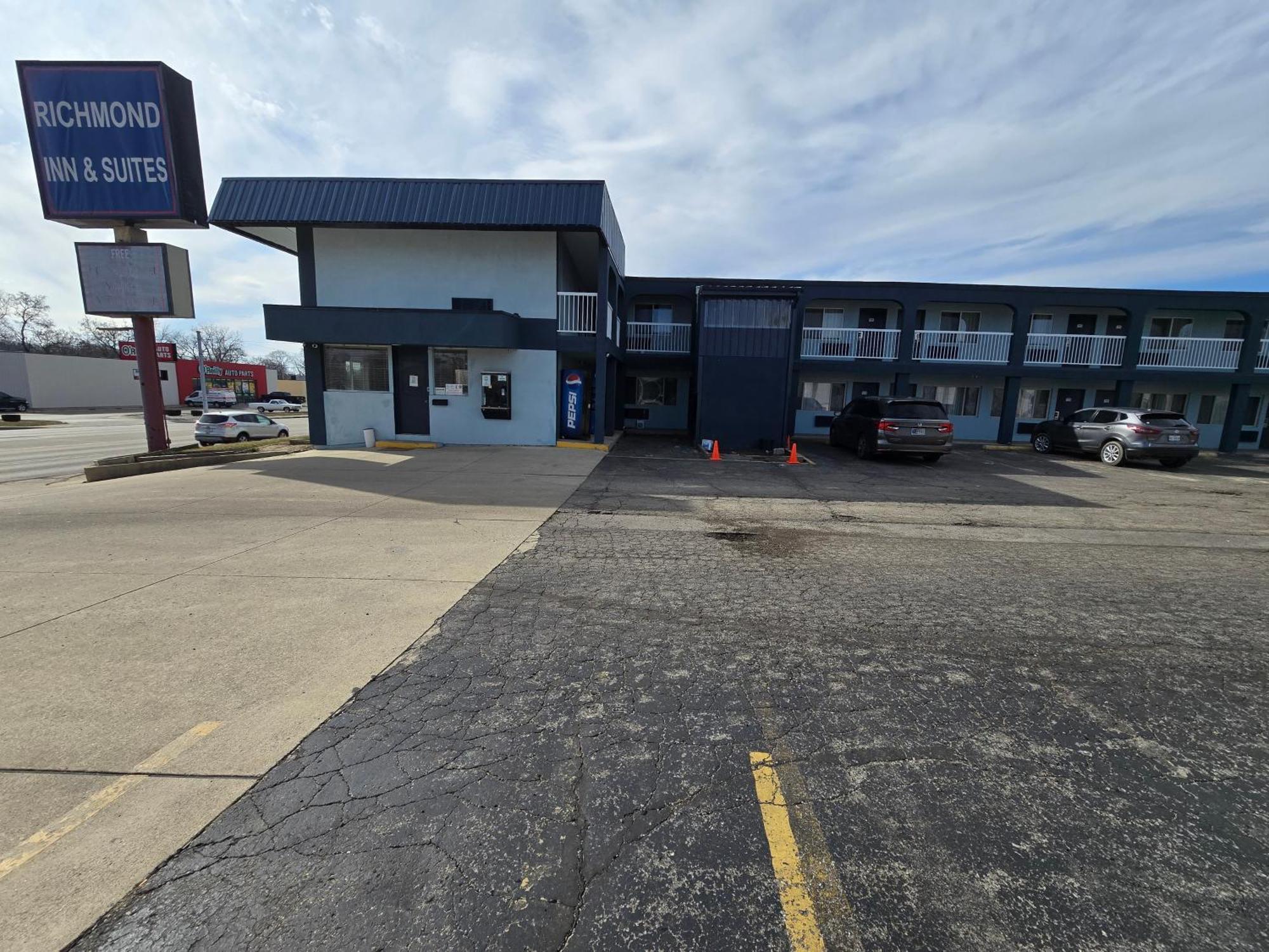 Richmond Inn And Suites 외부 사진
