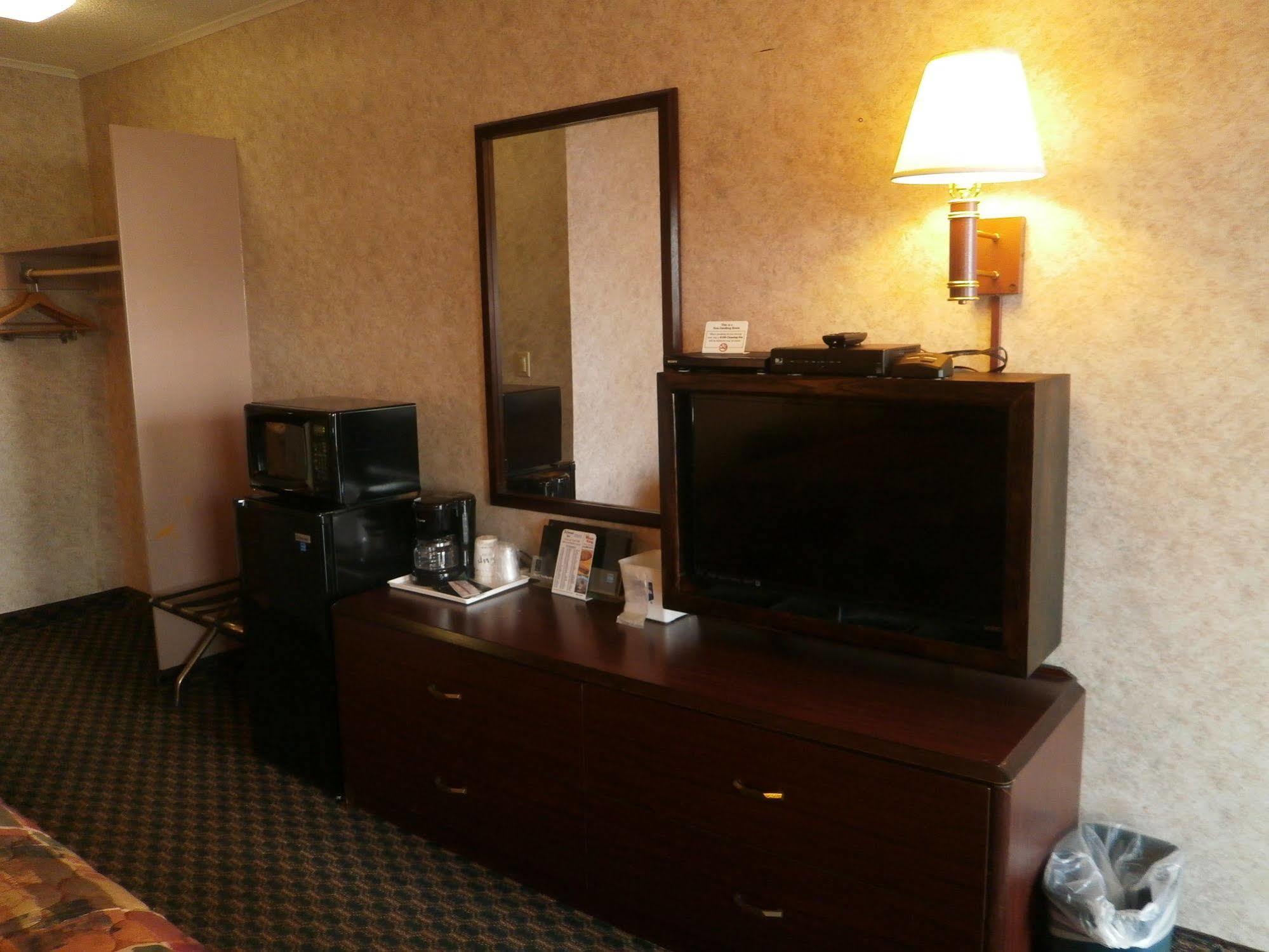 Richmond Inn And Suites 외부 사진